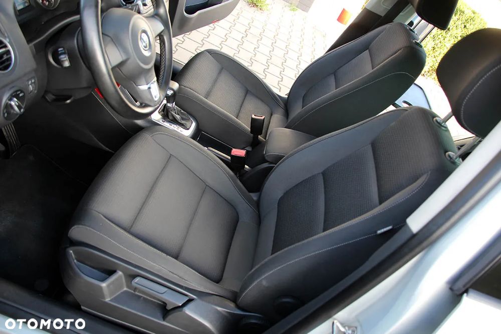 Volkswagen Golf Plus 1.4 TSI DSG Team - 23