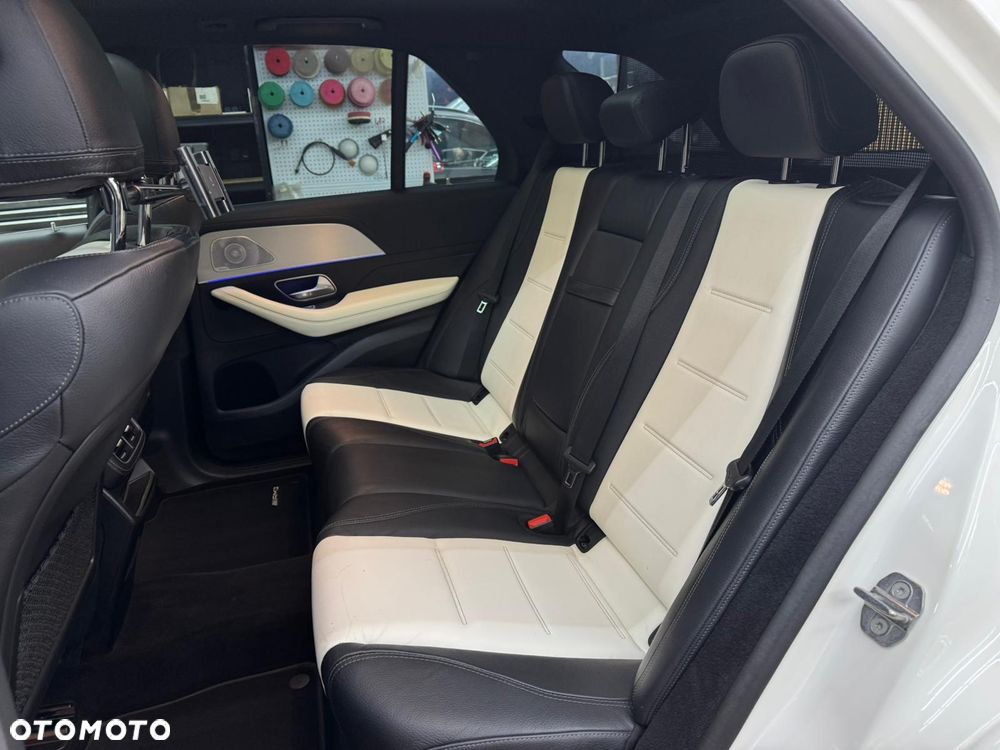 Mercedes-Benz GLE - 26