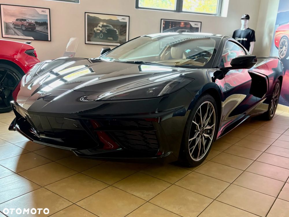 Chevrolet Corvette - 18