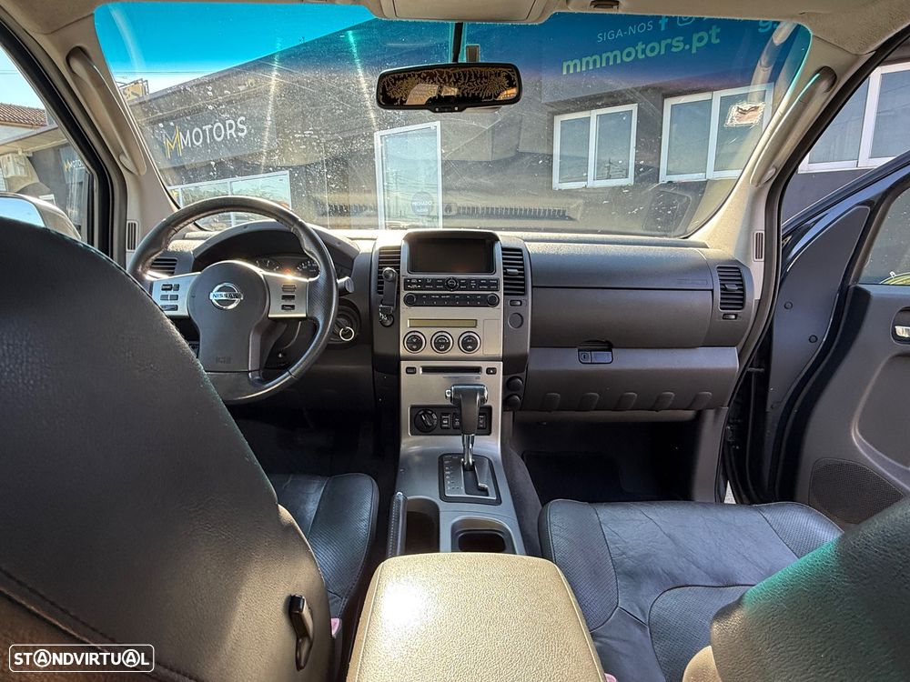 Nissan Navara 2.5 dCi CD LE Prem.+BDT AT - 7