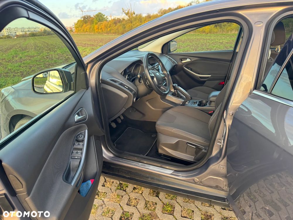 Ford Focus - 8