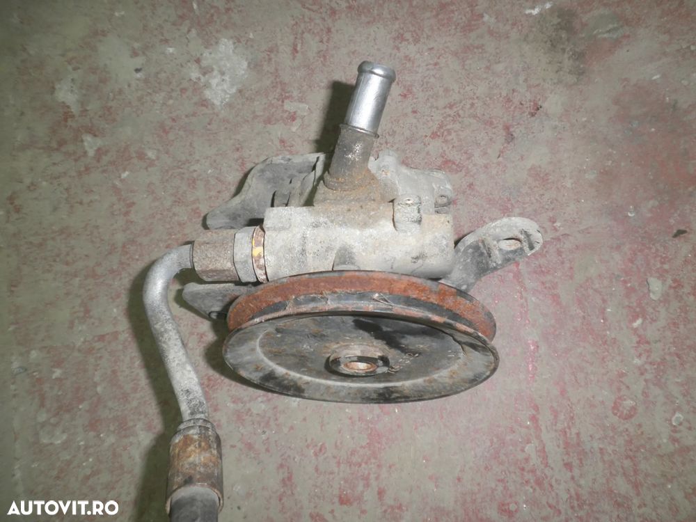 Pompa servodirectie Nissan Cabstar 3.0 7692974105