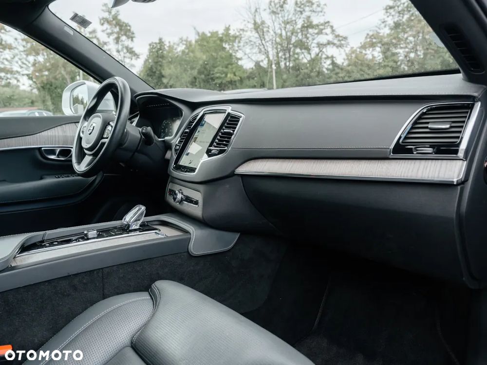 Volvo XC 90 B5 D AWD Inscription - 11