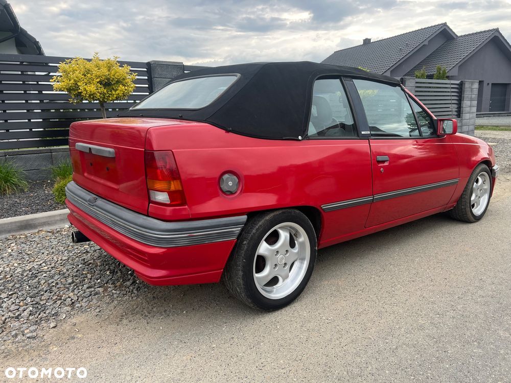 Opel Kadett 1.6 - 2