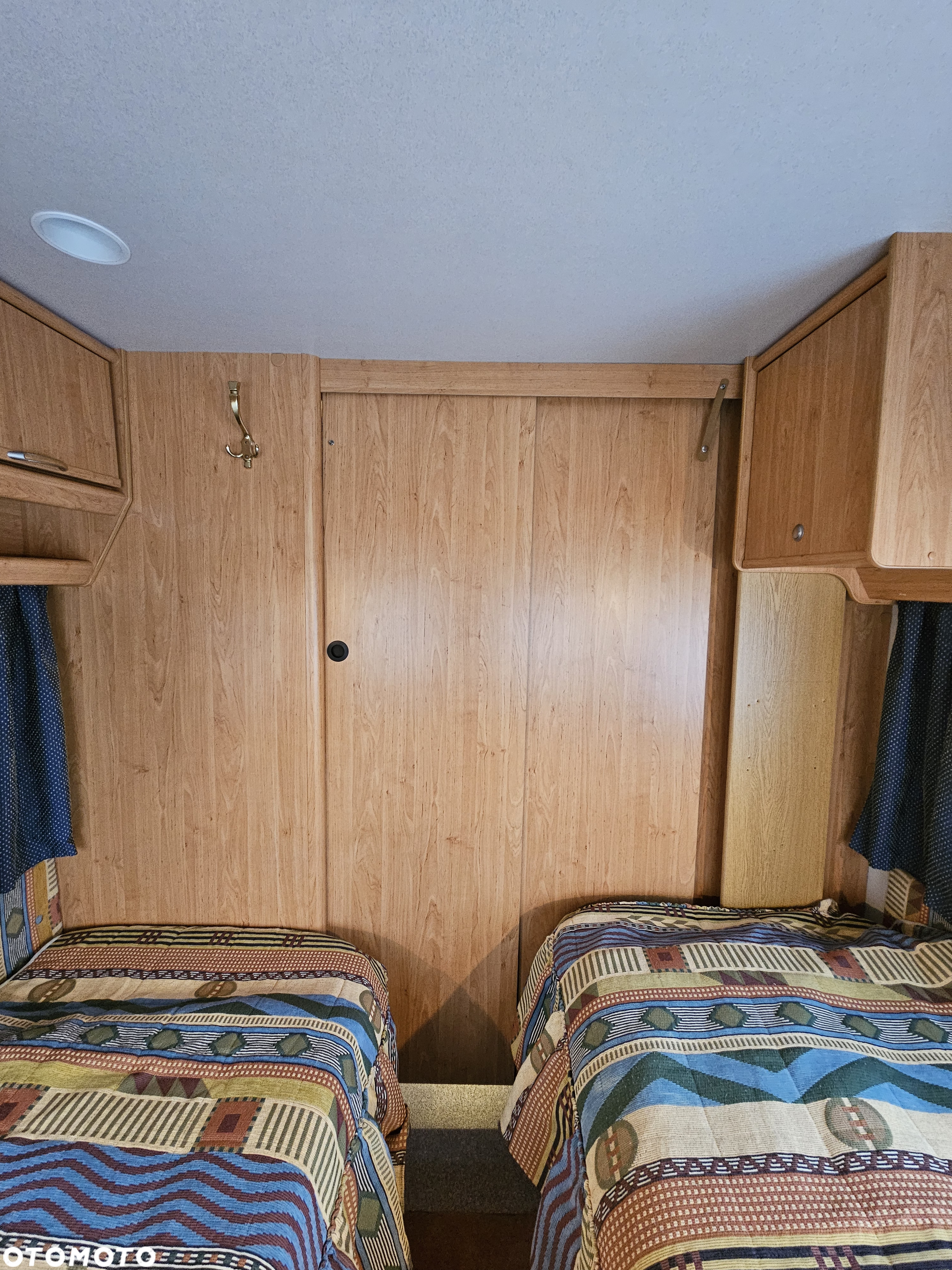 KNAUS 6505 - 11