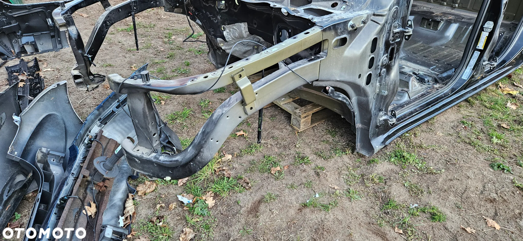 RAM 1500 V 5 2019- Big Horn KRÓTKI KRÓTKIE DRZWI QUAD CAB 1,5 Kabina Szkielet Buda Karoseria Ćwiartka Dach Próg Podłużnica Fartuch Ściana grodziowa   KOLOE PXJ stan idealny - 13