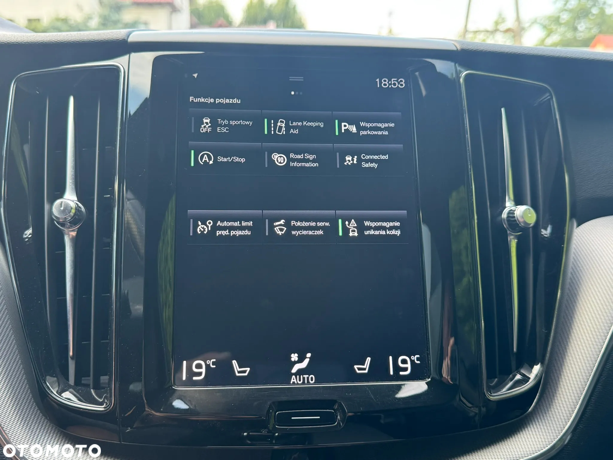 Volvo XC 60 D4 AWD R-Design - 31