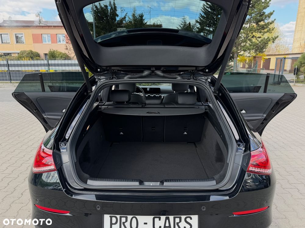 Mercedes-Benz CLA 220 d 8G-DCT - 31