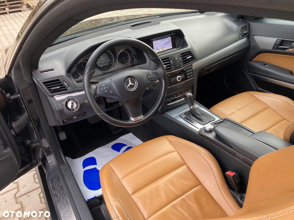 Mercedes-Benz Klasa E 350 CDI DPF BlueEFFICIENCY 7G-TRONIC Avantgarde - 18