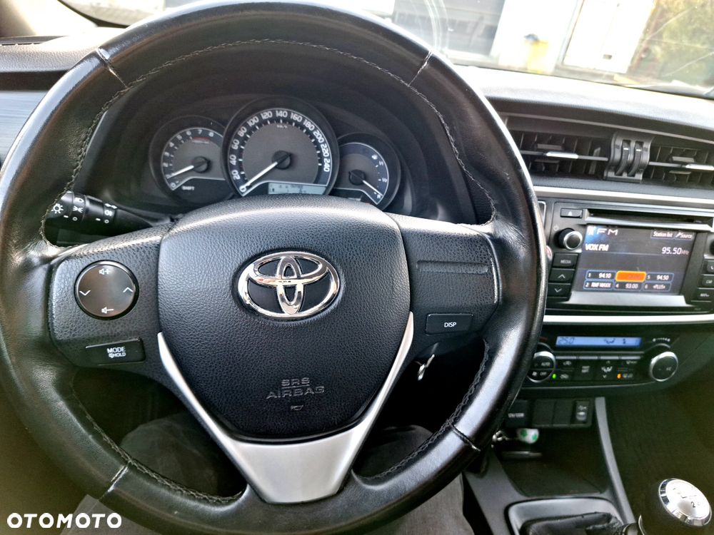 Toyota Auris - 14
