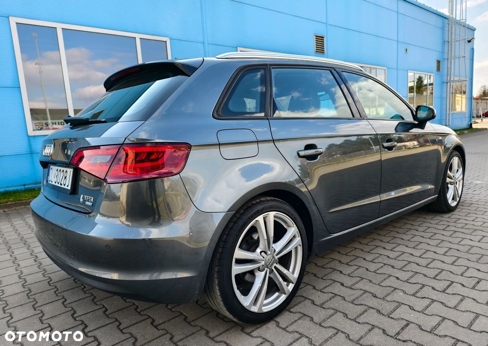 Audi A3 Sportback 1.4 TFSI cylinder on demand ultra S line Sportpaket - 5