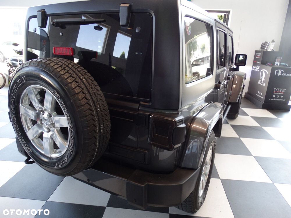 Jeep Wrangler - 9