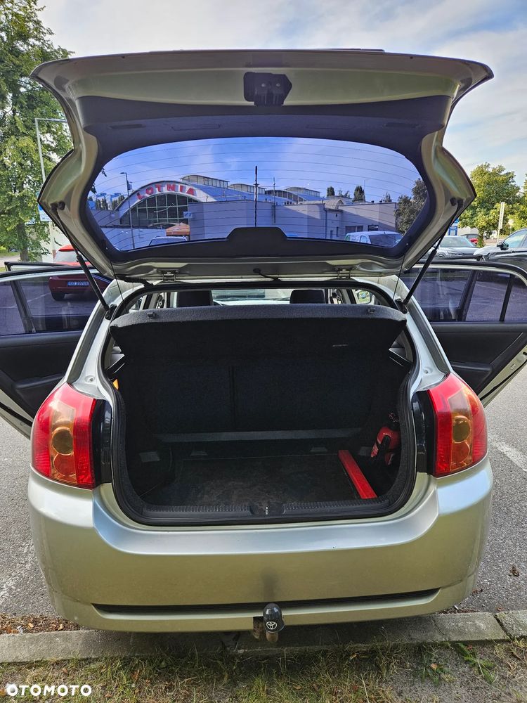 Toyota Corolla 1.4 VVT-i Sol - 26