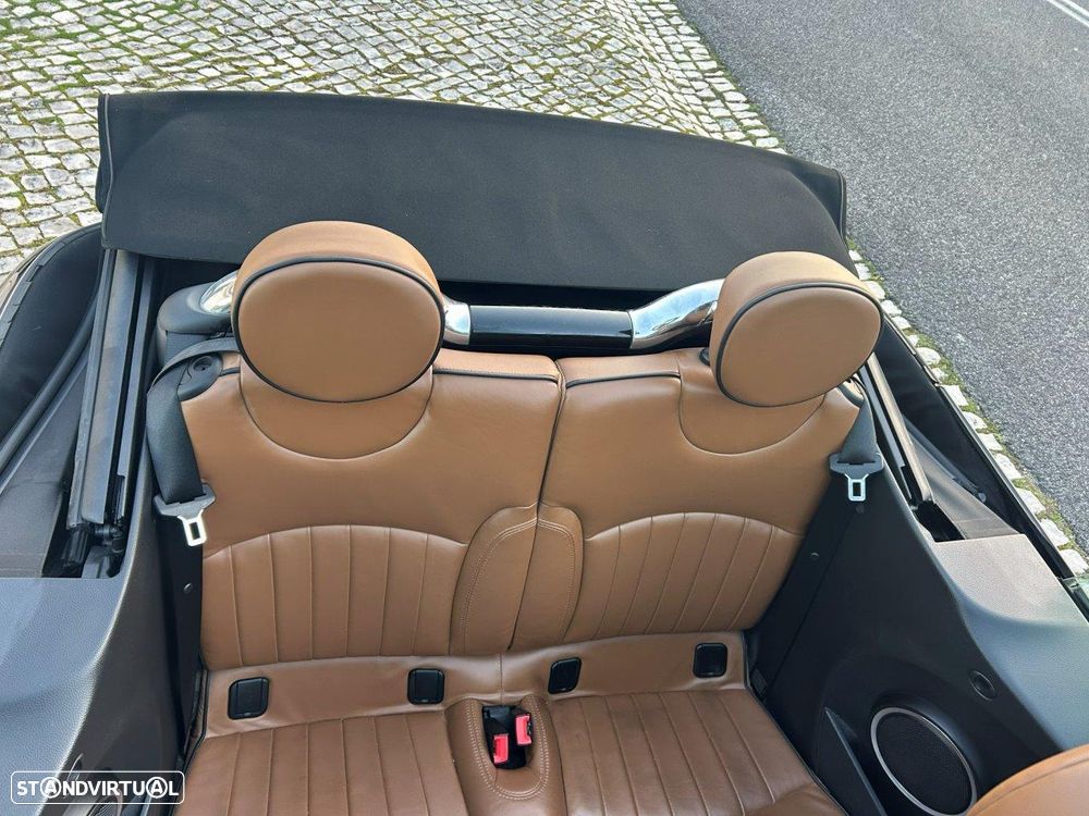 MINI Cabrio Cooper D - 17