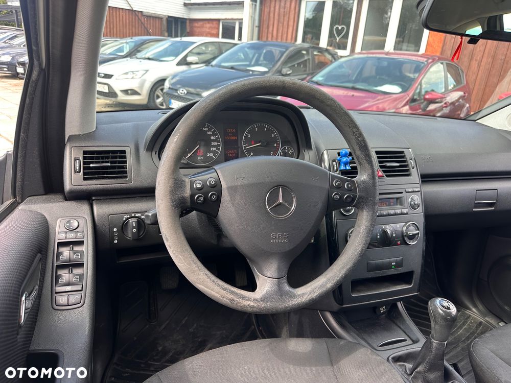 Mercedes-Benz Klasa A 160 BlueEFFICIENCY Elegance - 16