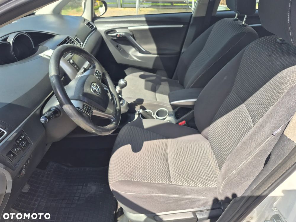 Toyota Verso 1.6 Active 7os - 5