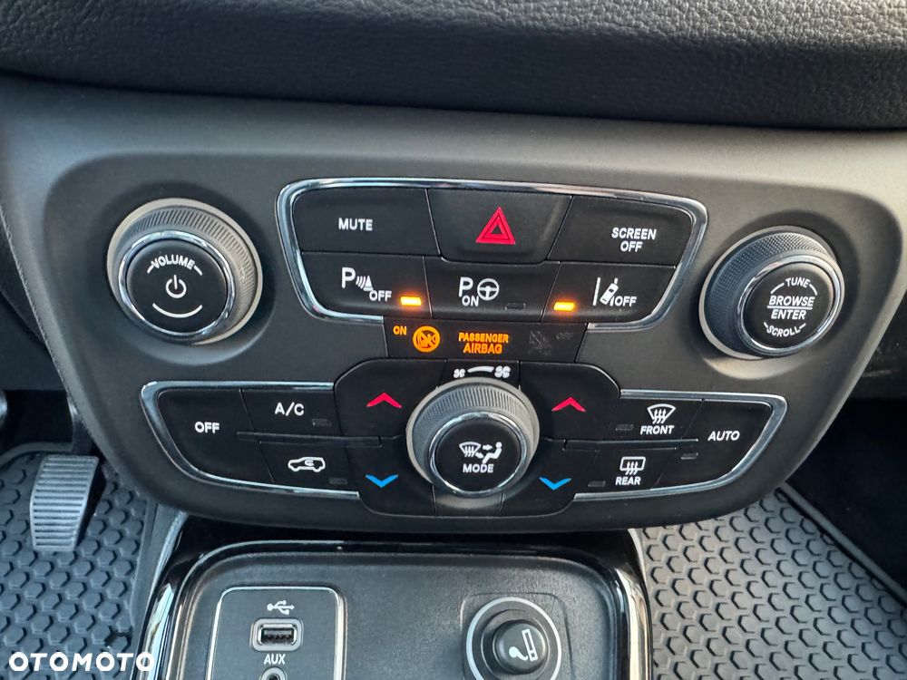 Jeep Compass 1.4 TMair Limited FWD S&S - 33