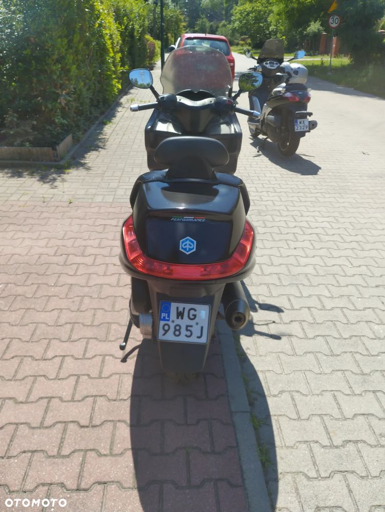 Piaggio X8 - 2
