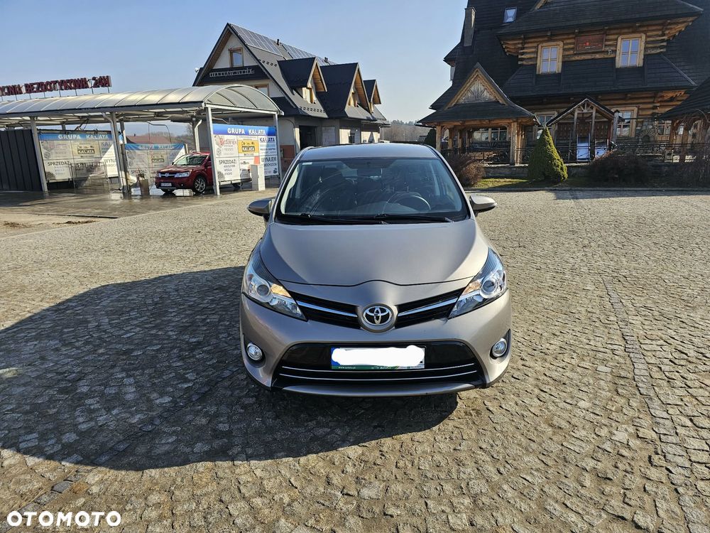 Toyota Verso 1.6 D-4D 7-Sitzer Start/Stop Executive - 2
