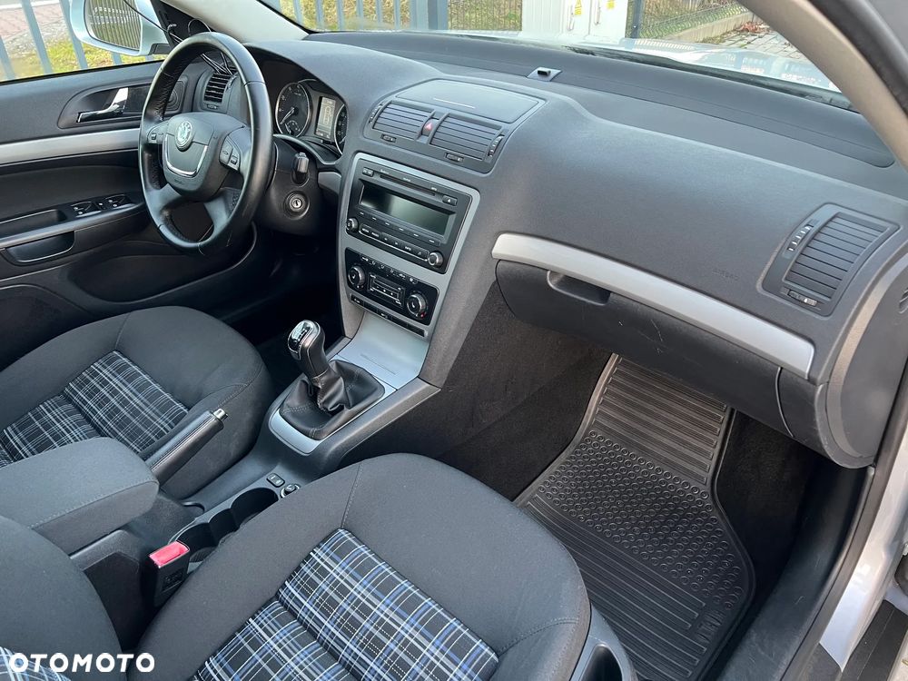 Skoda Octavia - 7