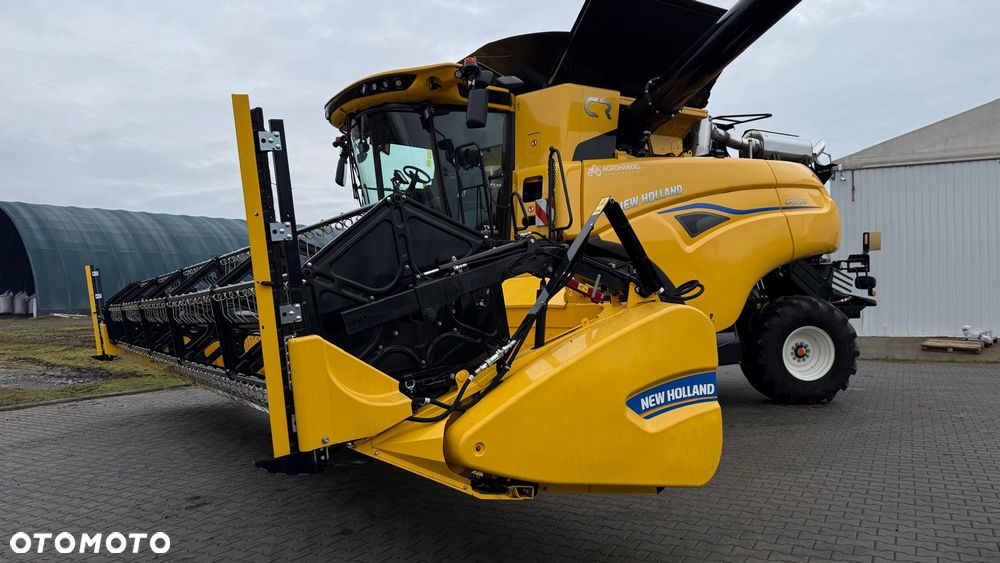 New Holland CR9.90 - 3