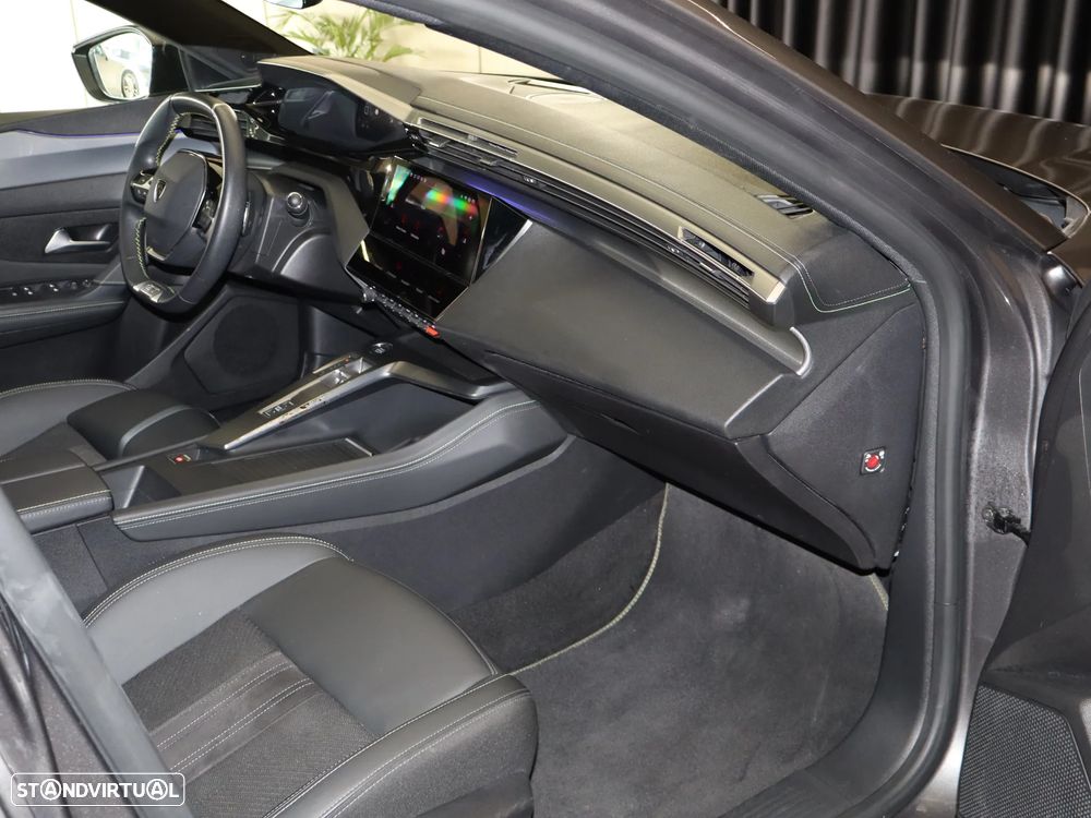 Peugeot 308 1.2 PureTech GT Pack EAT8 - 17