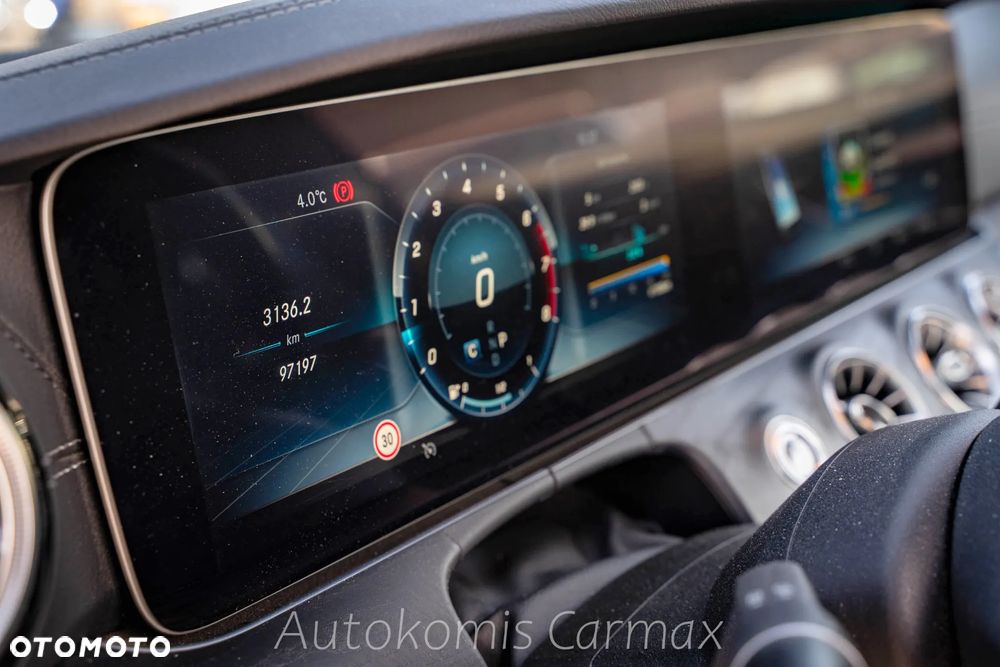Mercedes-Benz Klasa E 200 4-Matic 9G-TRONIC - 13
