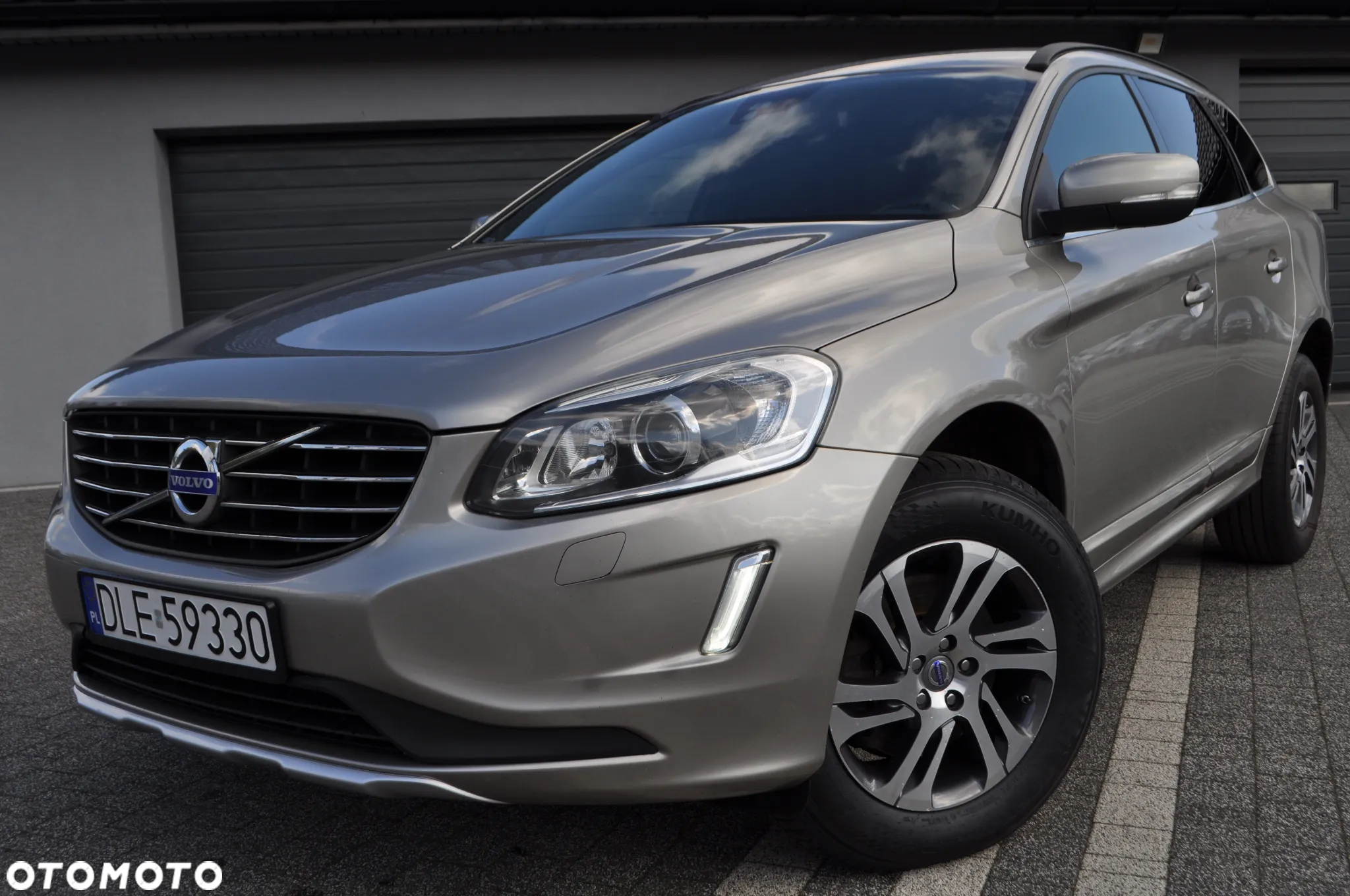 Volvo XC 60 D4 Drive-E Momentum - 8