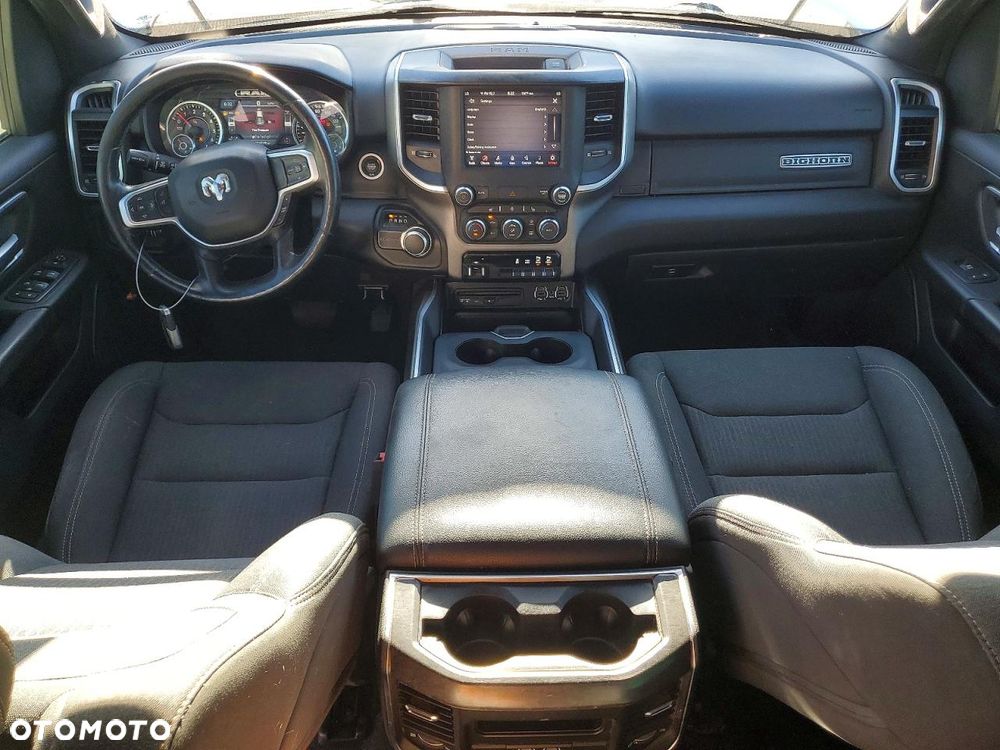 RAM 1500 - 8
