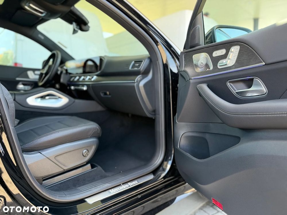 Mercedes-Benz GLE - 22