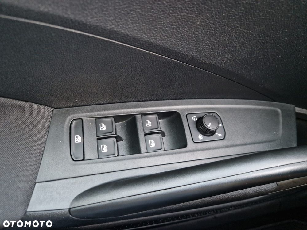 Skoda Fabia - 25