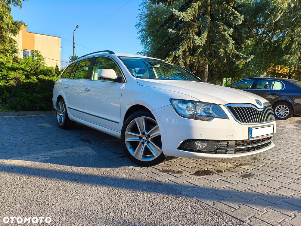 Skoda Superb 2.0 TDI Ambition DSG - 13