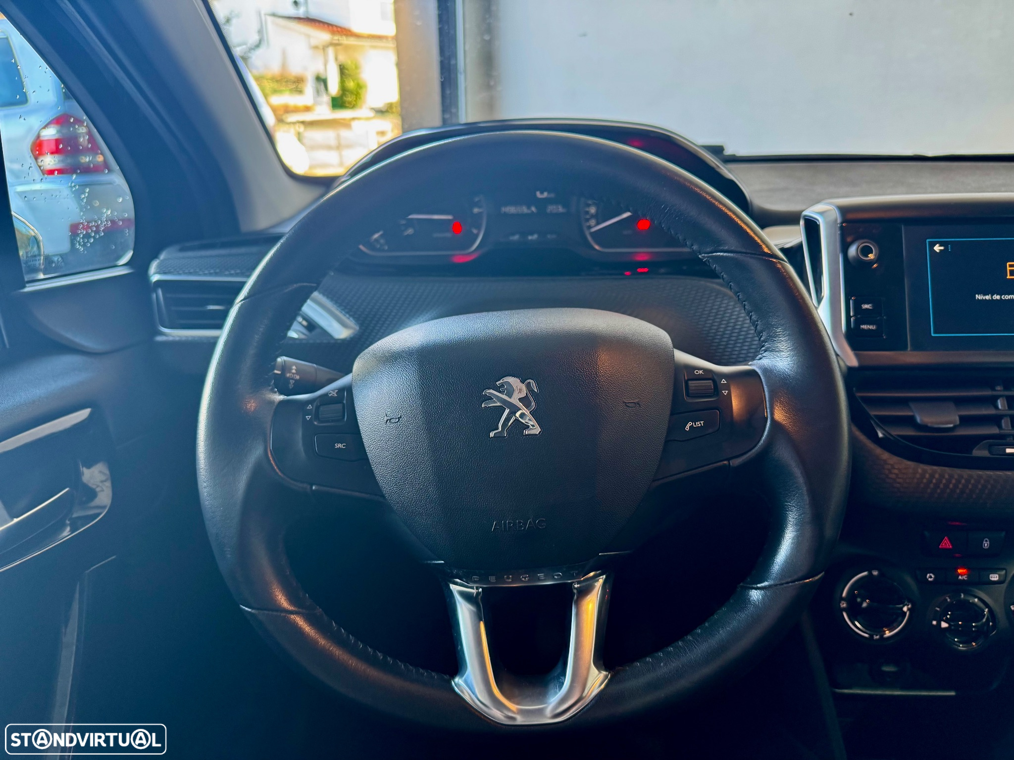 Peugeot 208 1.2 PureTech Style - 17