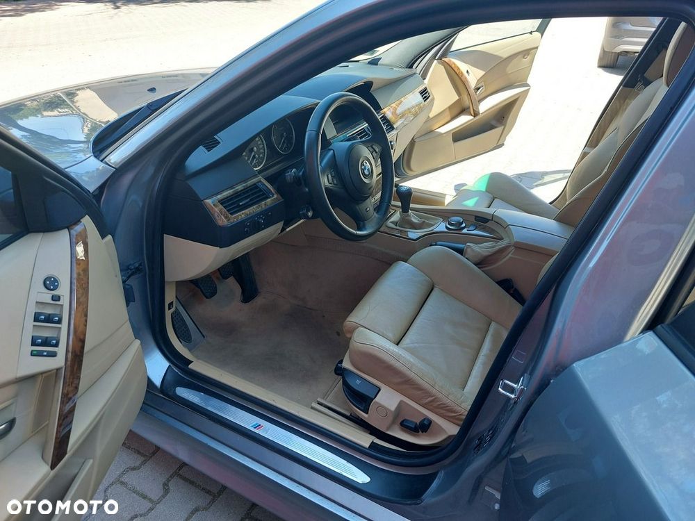 BMW Seria 5 - 11