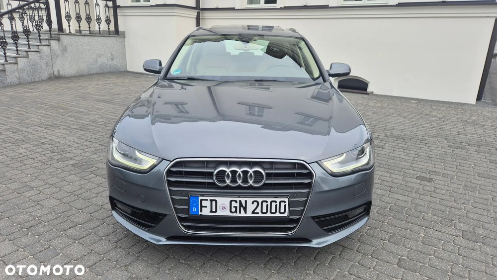 Audi A4 Avant 2.0 TDI DPF clean diesel multitronic Ambiente - 8