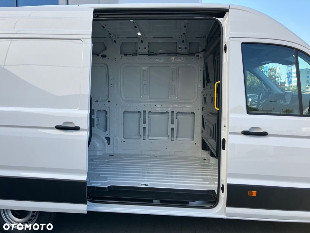 Volkswagen Crafter 35 2.0 TDI L3H3 3640 177 KM - 14
