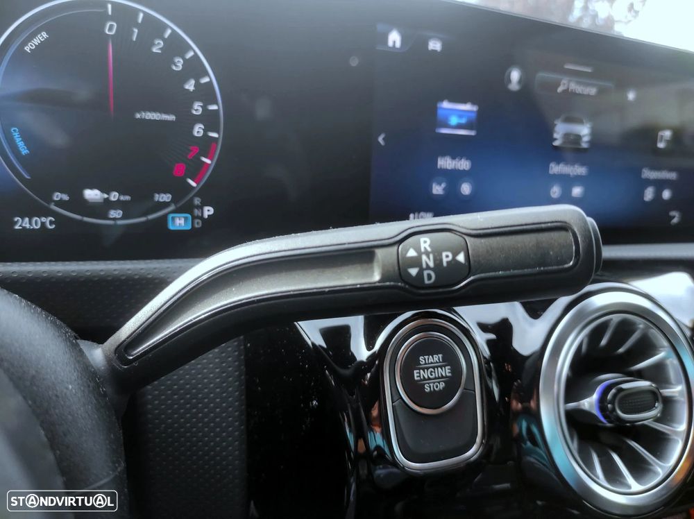 Mercedes-Benz A 250 Limousine e AMG Line - 29