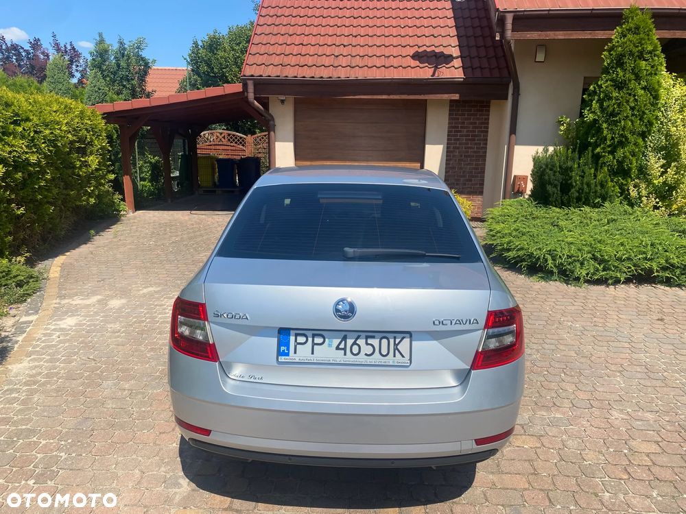 Skoda Octavia 1.4 TSI Ambition - 6