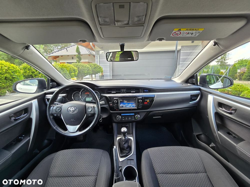 Toyota Corolla 1.6 Premium - 8