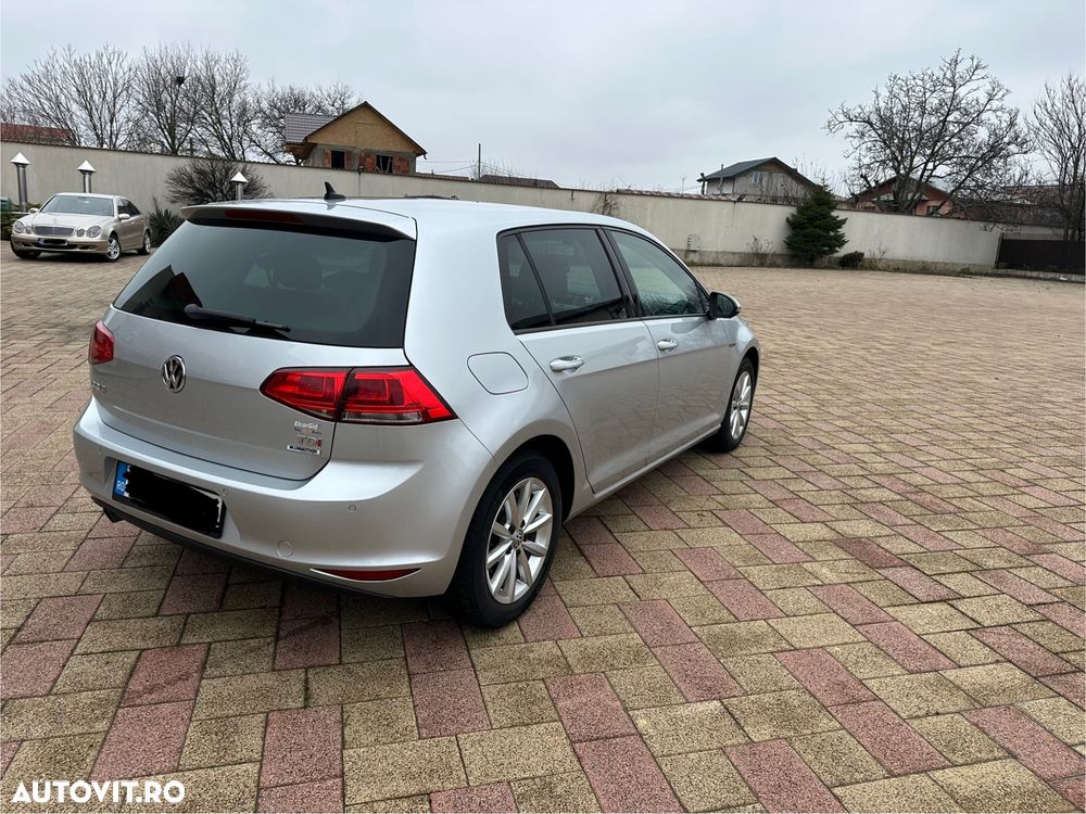 Volkswagen Golf 1.6 TDI BlueMotion Technology DSG Lounge - 4