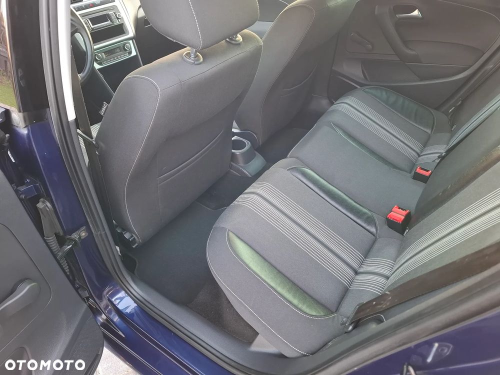 Volkswagen Polo 1.6 TDI MATCH - 29