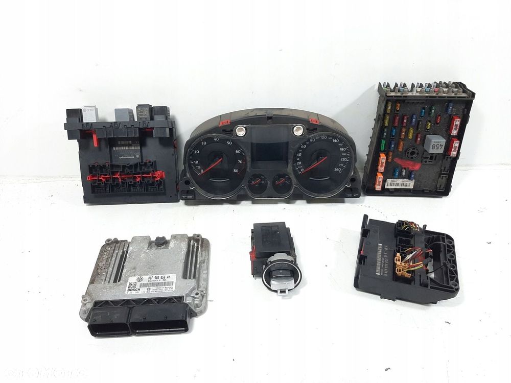 VW PASSAT B6 KOMBI 2.0FSI 06R ZESTAW STARTOWY STEROWNIK SILNIKA 06F906056AM - 1