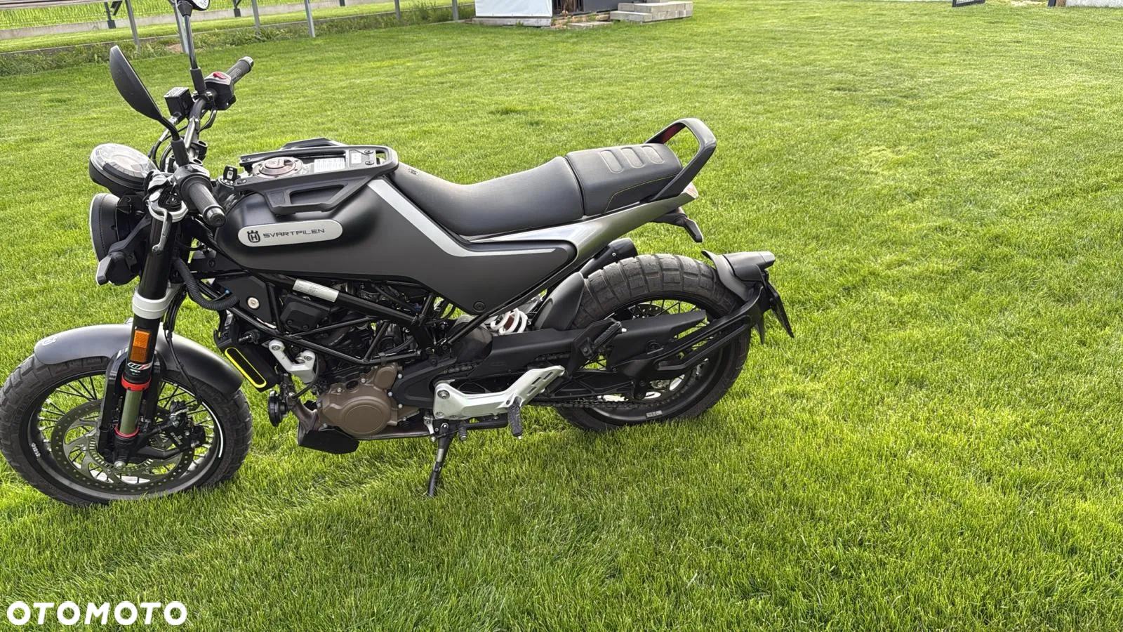Husqvarna Svartpilen - 2