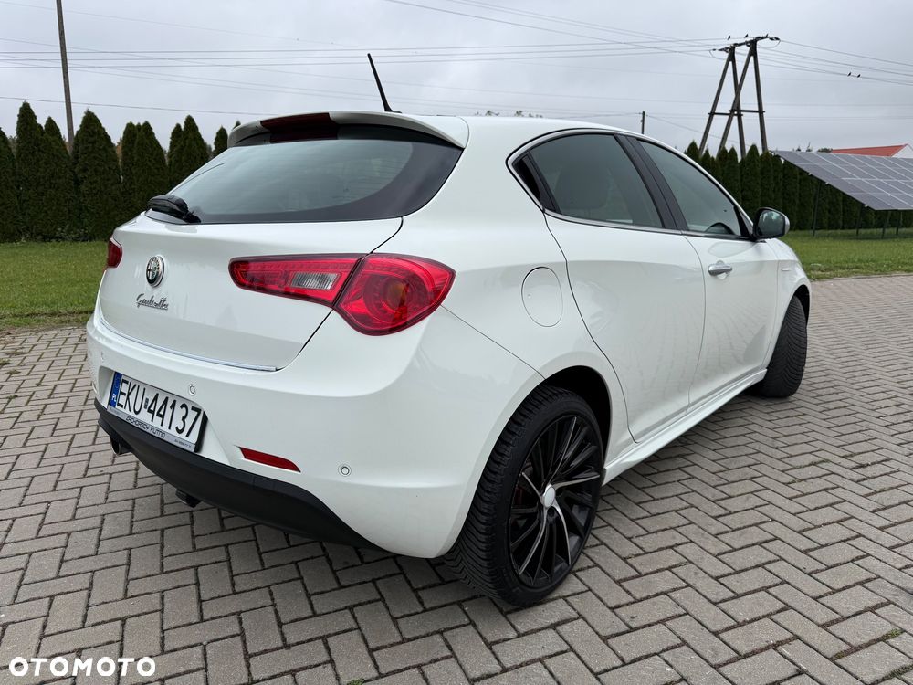 Alfa Romeo Giulietta - 10