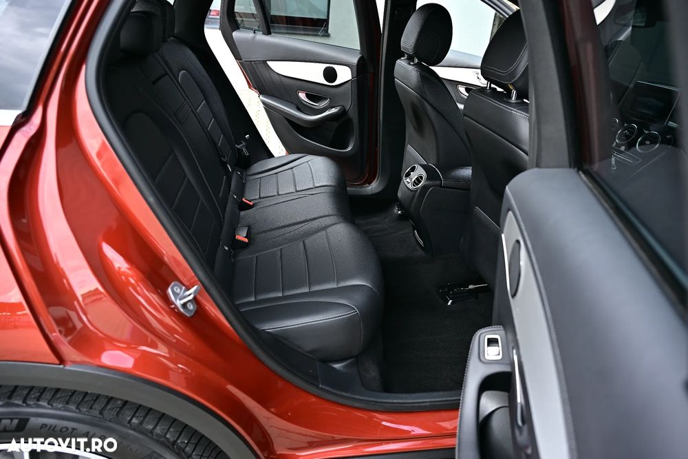Mercedes-Benz GLC 250 d 4MATIC 9G-TRONIC AMG Line - 35