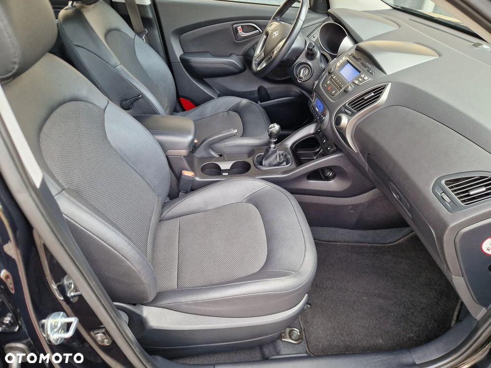 Hyundai ix35 1.6 2WD blue Trend - 19