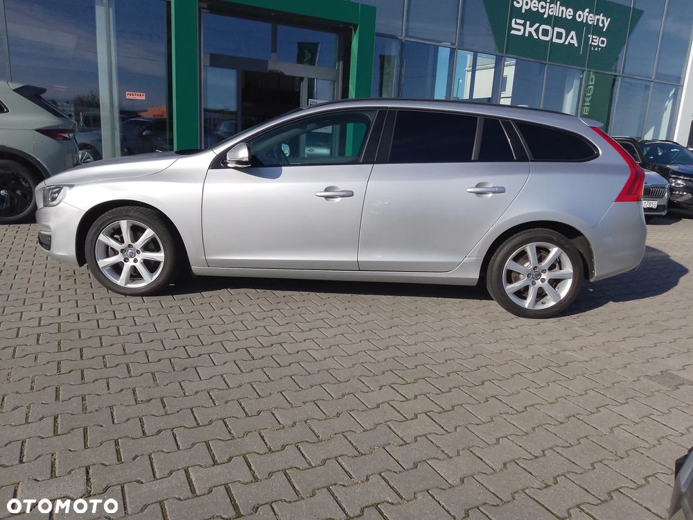 Volvo V60 D3 Geartronic Kinetic - 5