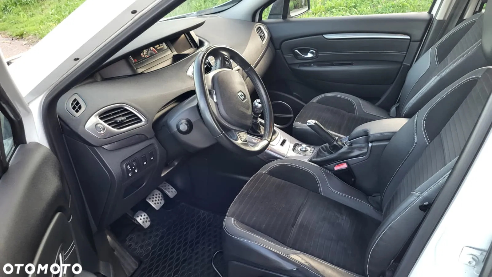 Renault Scenic 1.2 TCe Energy Bose - 11
