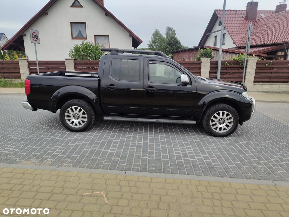 Nissan Navara 3.0 D V6 - 8