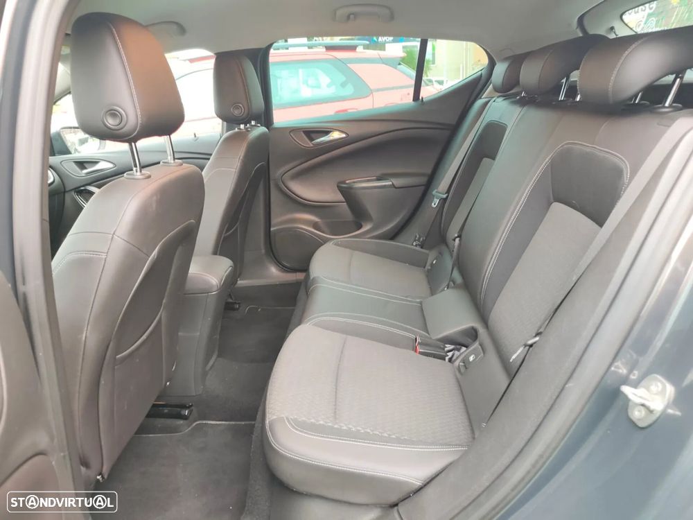 Opel Astra 1.6 CDTi Cosmo Start/Stop - 32